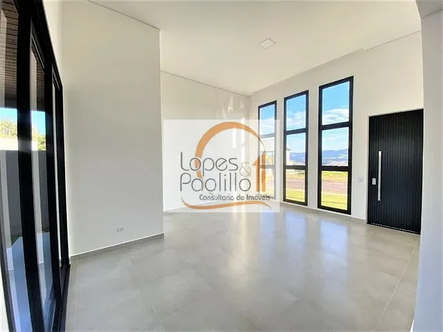 Casa com 452m² 3 quartos e 5 banheiros, à venda, no bairro Guaxinduva em Bom Jesus dos Perdões