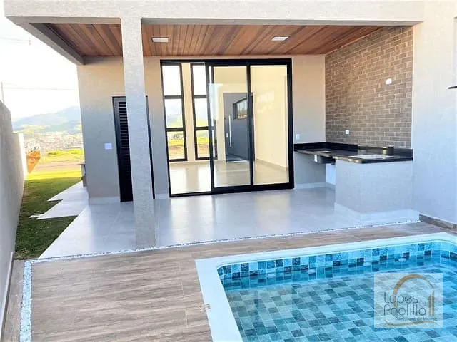 Casa com 452m² 3 quartos e 5 banheiros, à venda, no bairro Guaxinduva em Bom Jesus dos Perdões
