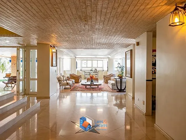 Casa com 1350m² 4 quartos e 7 banheiros, à venda, no bairro Alto da Boa Vista em São Paulo