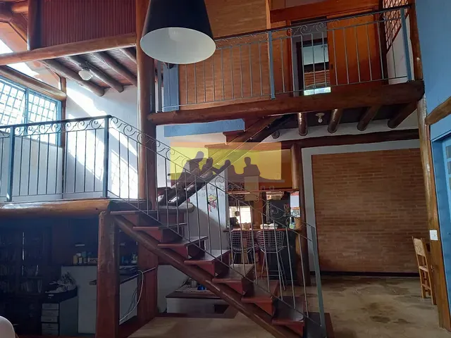 Casa com 1000m² 5 quartos e 8 banheiros, à venda, no bairro Chácara Santa Margarida em Campinas