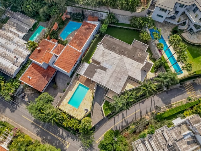 Foto do Casa - Casa tipo para venda em Vila Tramontano com 4 quartos, sendo 4 suítes, 800m² | Lares e Andares Imóveis