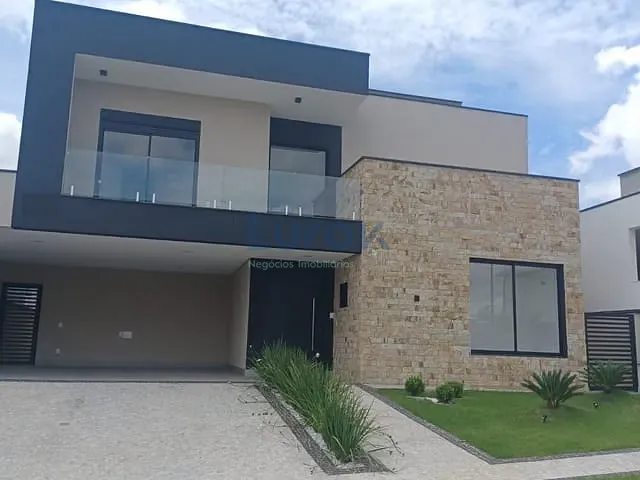 Casa com 308m² 3 quartos e 5 banheiros, à venda, no bairro Roncáglia em Valinhos