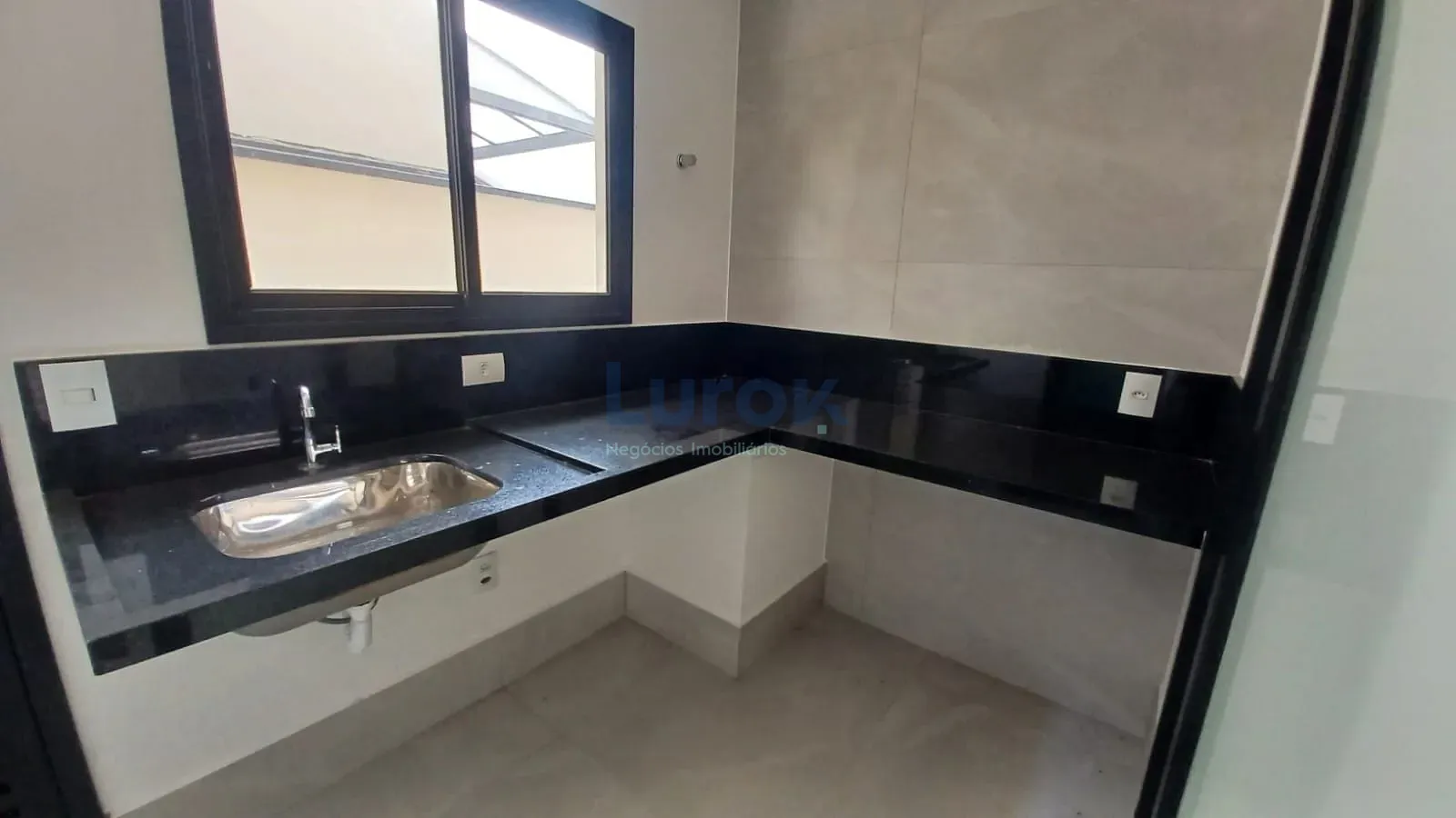 Casa, 3 quartos, 241 m² - Foto 8