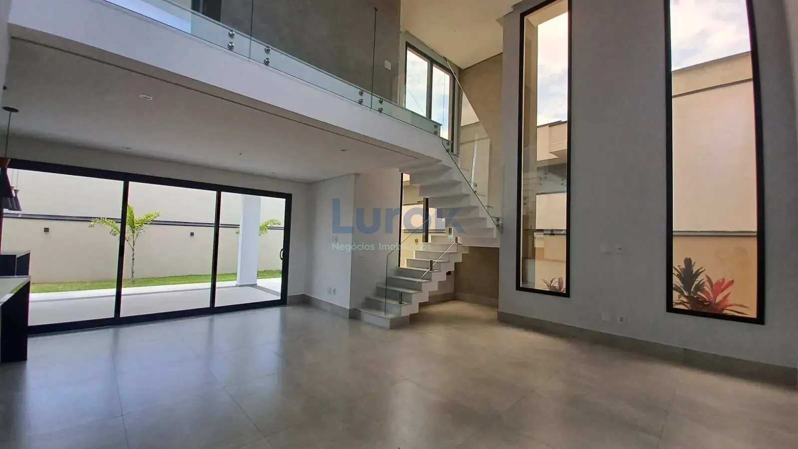Casa, 3 quartos, 241 m² - Foto 5