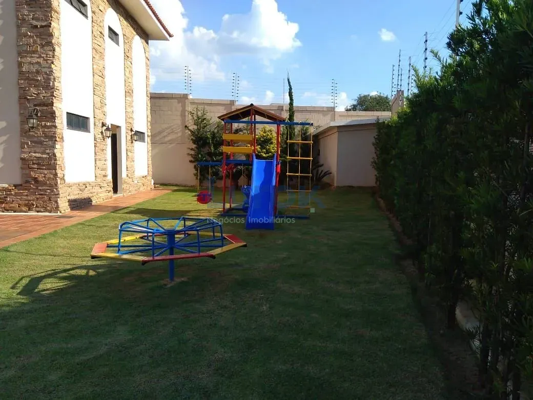 Casa, 3 quartos, 241 m² - Foto 45