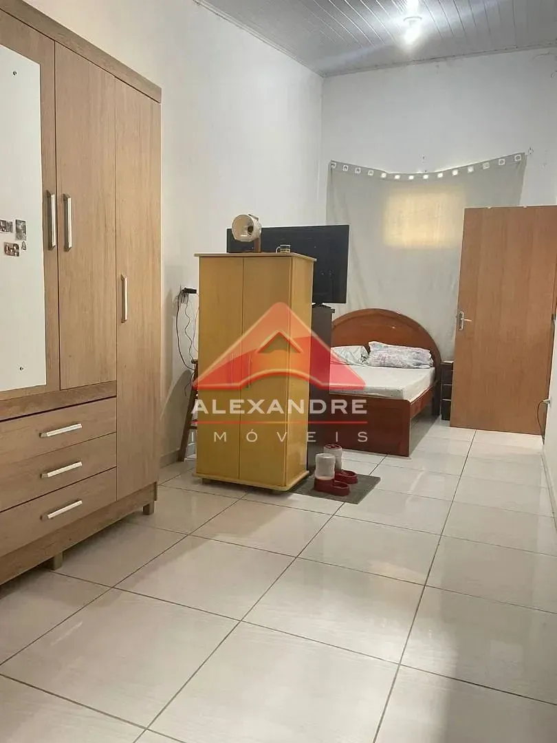 Casa, 3 quartos, 209 m² - Foto 3