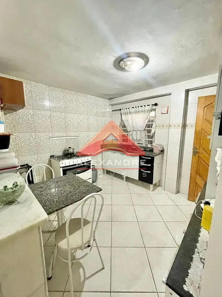 Casa, 3 quartos, 209 m² - Foto 2
