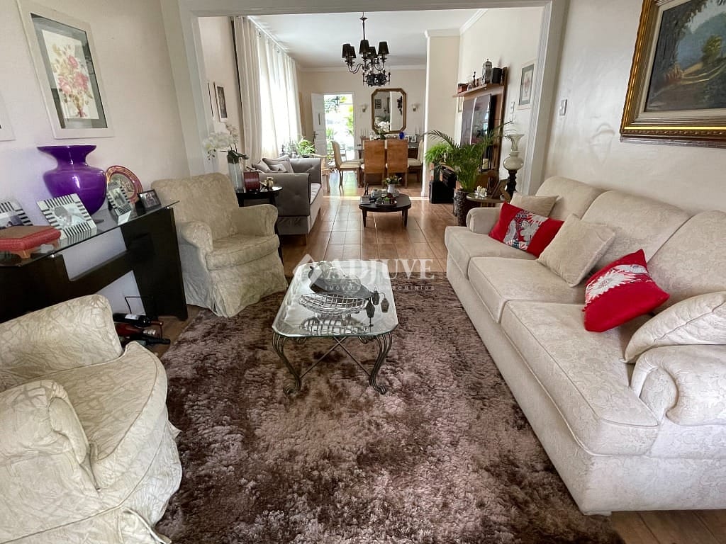 Casa à venda com 3 quartos, 250m² - Foto 6