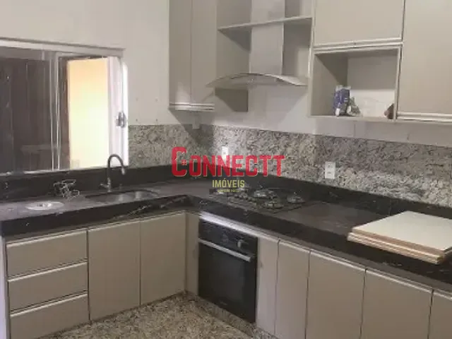Casa com 150m² 2 quartos e 3 banheiros, à venda, no bairro Parque dos Flamboyans em Ribeirão Preto