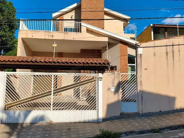 Casa com 300m² 3 quartos e 1 banheiro, à venda ou para alugar, no bairro Jardim Terras de São João em Jacareí