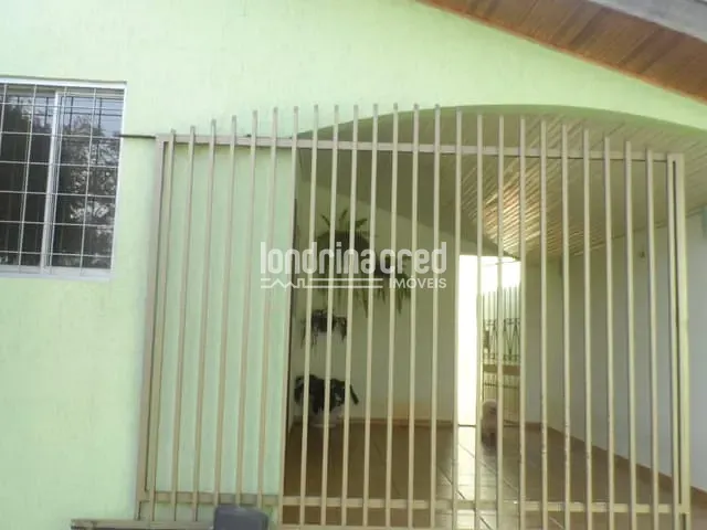 Casa à venda, no bairro Conjunto Habitacional Maria Cecília Serrano de Oliveira em Londrina
