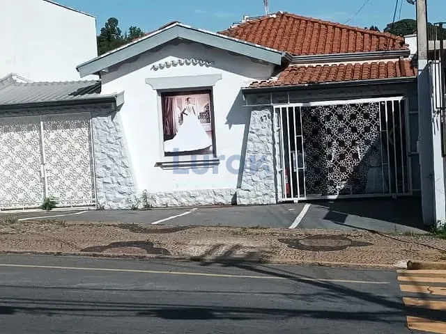 Casa com 331m², à venda, no bairro Vila Olivo em Valinhos