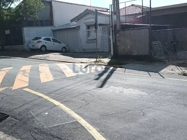 Casa com 331m², à venda, no bairro Vila Olivo em Valinhos