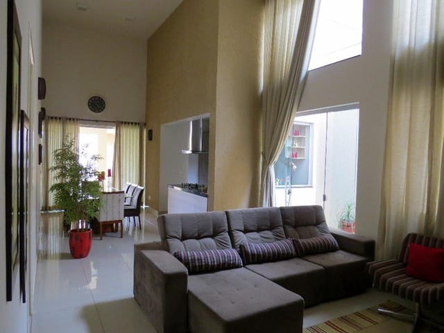 Foto do Casa - Casa à venda 3 Quartos, 1 Suite, 360M², Jardim do Lago, Uberaba - MG | ZUCATO IMOBILIARIA LTDA