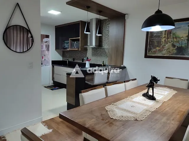Casa com 104m² 2 quartos e 1 banheiro, à venda, no bairro Nova Rússia em Ponta Grossa