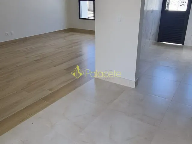 Casa com 175m² 3 quartos e 1 banheiro, à venda, no bairro Residencial Maricá em Pindamonhangaba