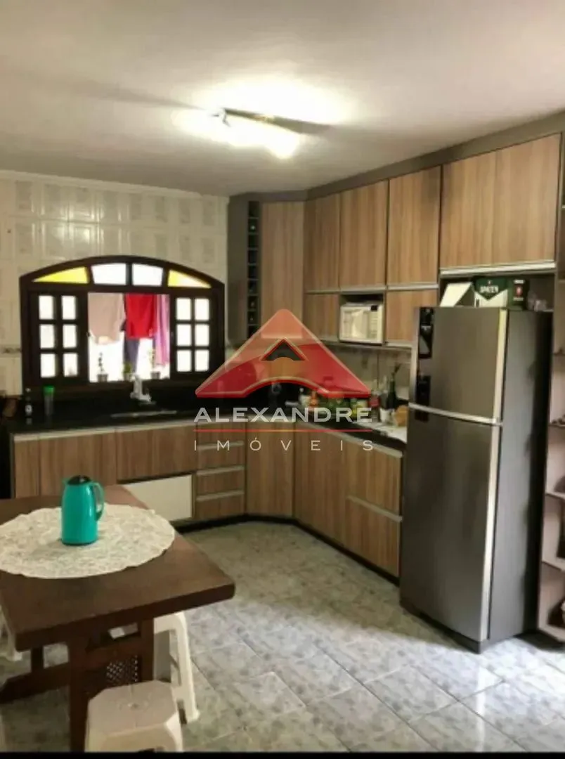Casa, 3 quartos, 151 m² - Foto 1