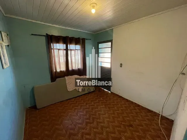 Casa com 100m² 4 quartos e 2 banheiros, para alugar, no bairro Piriquitos em Ponta Grossa
