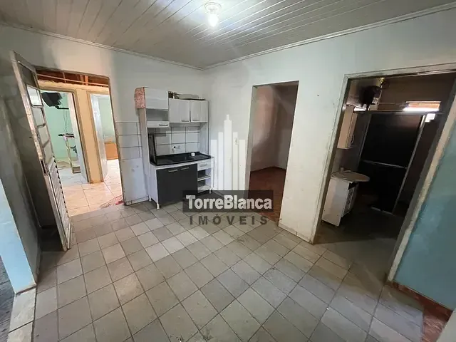 Casa com 100m² 4 quartos e 2 banheiros, para alugar, no bairro Piriquitos em Ponta Grossa