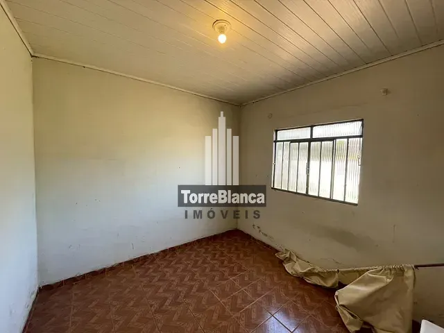 Casa com 100m² 4 quartos e 2 banheiros, para alugar, no bairro Piriquitos em Ponta Grossa