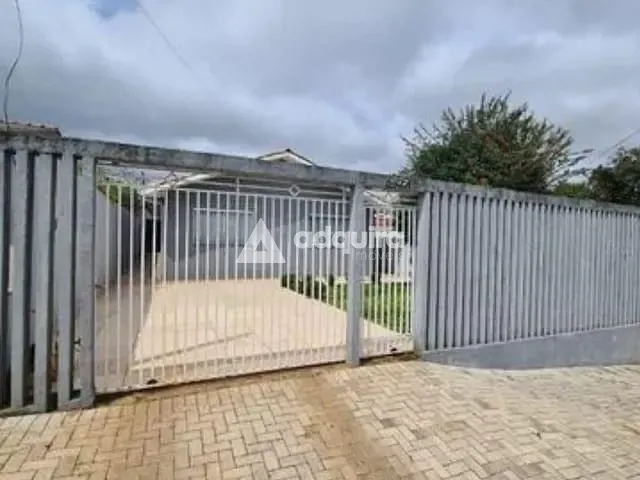 Casa 4 quartos e 3 banheiros, à venda, no bairro Jardim Carvalho em Ponta Grossa