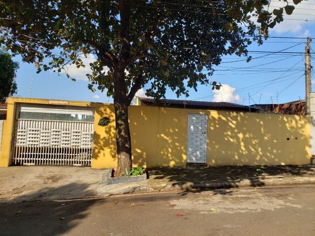 Foto do Casa - Casa à venda 2 Quartos, 1 Suite, 4 Vagas, 350M², Conjunto Santa Rita 6, Londrina - PR | Londrina Cred Imóveis