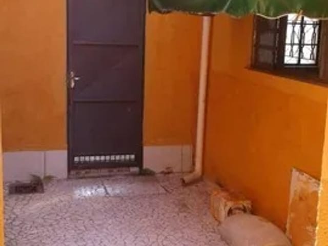 Casa 5 quartos e 3 banheiros, à venda, no bairro Jardim Maria Augusta em Taubaté