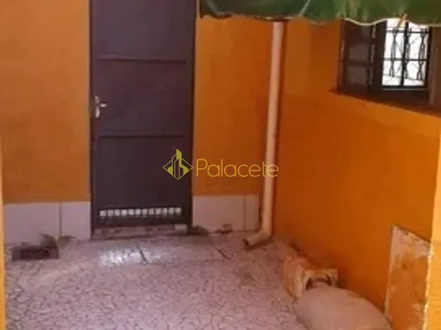 Casa 5 quartos e 3 banheiros, à venda, no bairro Jardim Maria Augusta em Taubaté