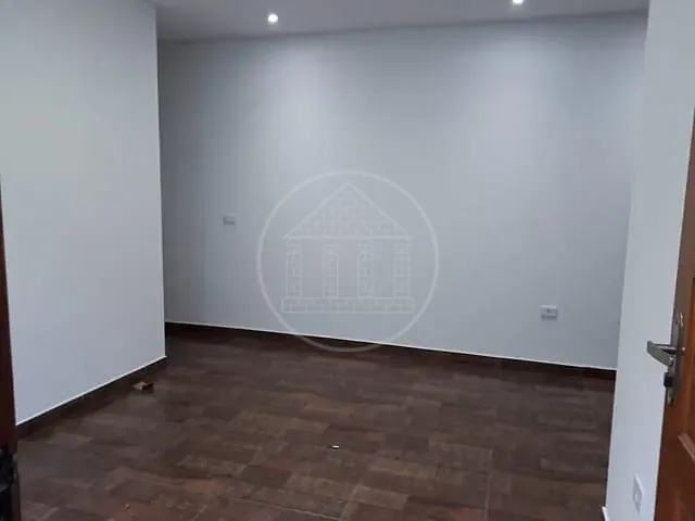 Casa com 150m² 3 quartos e 2 banheiros, para alugar, no bairro Jardim Aladim em São Paulo