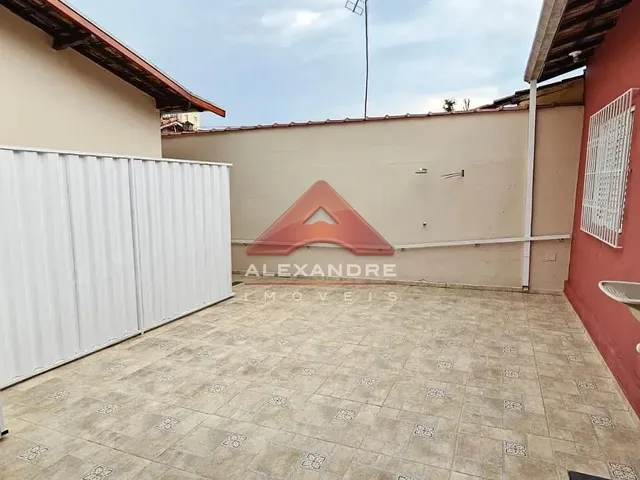 Casa com 250m² 1 quarto e 1 banheiro, para alugar, no bairro Vila Industrial em São José Dos Campos