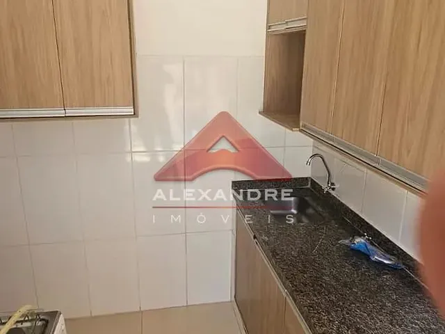 Casa com 250m² 1 quarto e 1 banheiro, para alugar, no bairro Vila Industrial em São José Dos Campos
