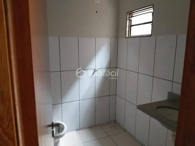 Casa com 120m² 2 quartos e 1 banheiro, à venda, no bairro Jardim Canguru em Campo Grande