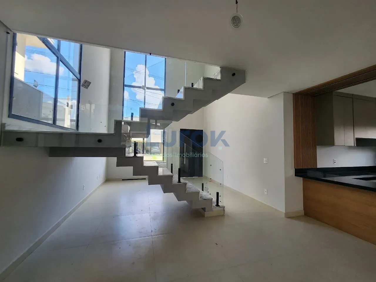Casa, 4 quartos, 230 m² - Foto 12