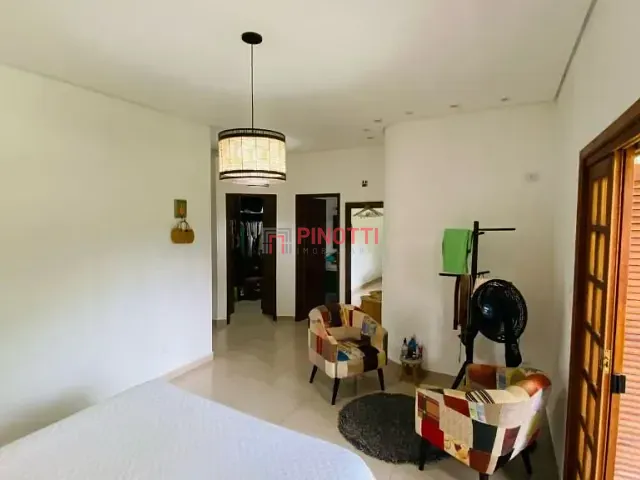 Casa 3 quartos e 4 banheiros, à venda, no bairro Dos Finco em São Bernardo do Campo