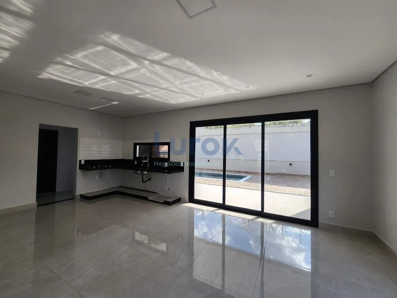 Casa, 3 quartos, 257 m² - Foto 3