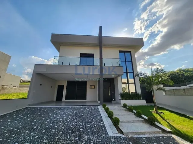 Casa com 300m² 3 quartos e 5 banheiros, à venda, no bairro Pinheiro em Valinhos