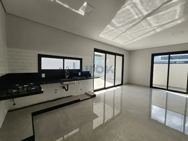 Casa com 300m² 3 quartos e 5 banheiros, à venda, no bairro Pinheiro em Valinhos