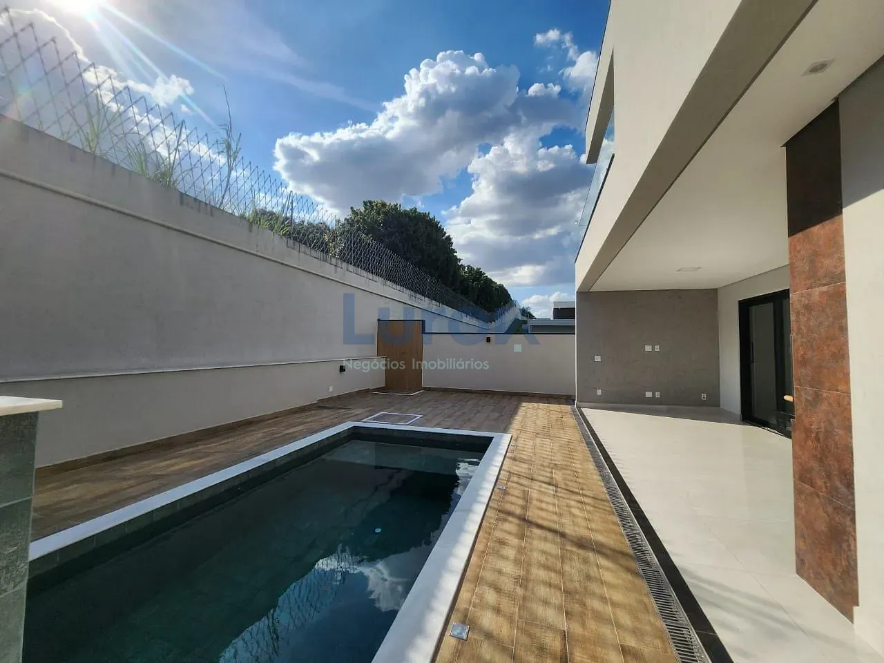 Casa, 3 quartos, 257 m² - Foto 31