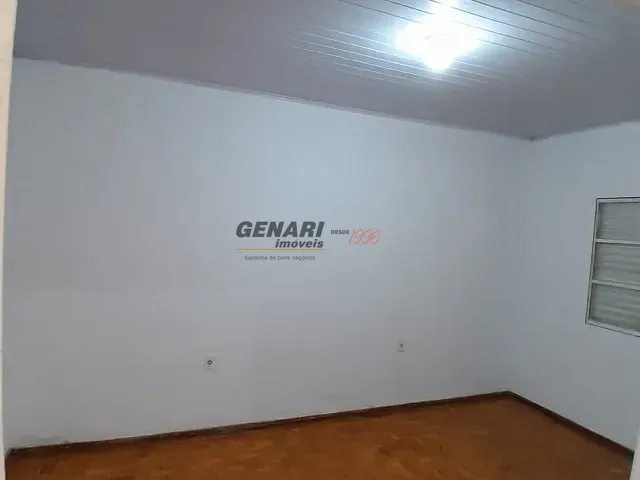 Casa com 250m² 3 quartos e 1 banheiro, para alugar, no bairro Jardim Dom Bosco em Indaiatuba