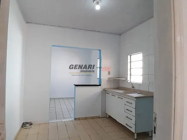 Casa com 250m² 3 quartos e 1 banheiro, para alugar, no bairro Jardim Dom Bosco em Indaiatuba