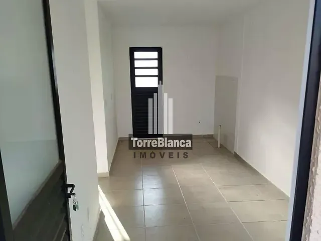 Casa 2 quartos e 1 banheiro, para alugar, no bairro Estrela em Ponta Grossa