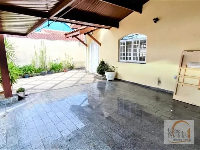 Casa com 428m² 3 quartos e 2 banheiros, à venda, no bairro Jardim Siriema em Atibaia