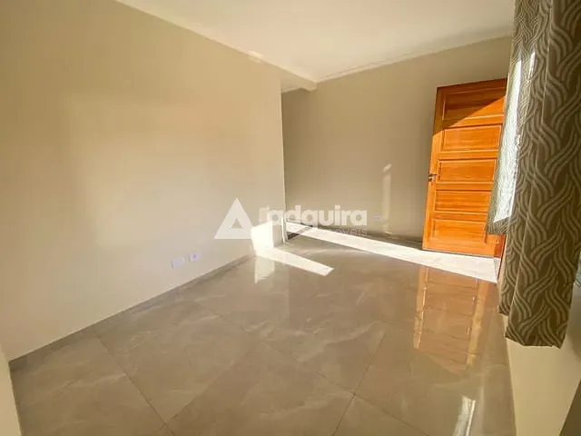 Casa 3 quartos e 2 banheiros, à venda, no bairro Cará-cará em Ponta Grossa