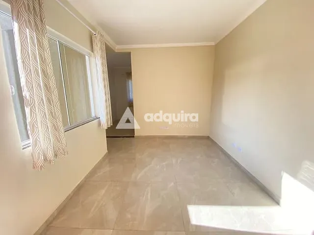 Casa 3 quartos e 2 banheiros, à venda, no bairro Cará-cará em Ponta Grossa