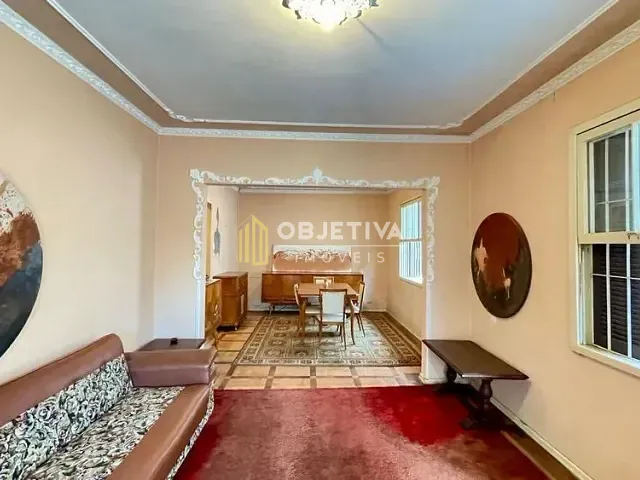 Casa 2 quartos e 3 banheiros, à venda, no bairro Chácara das Pedras em Porto Alegre