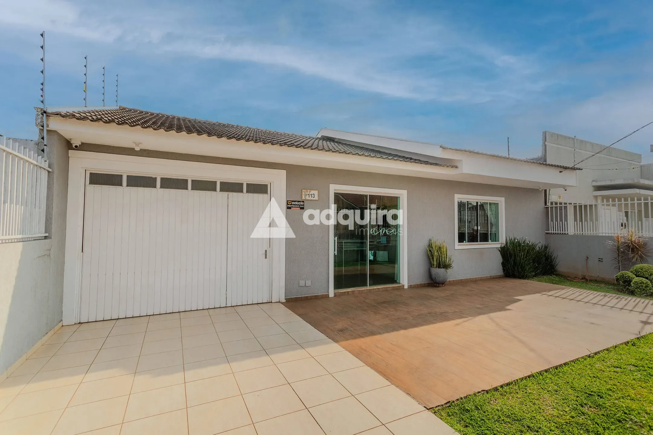 Casa, 4 quartos, 235 m² - Foto 2