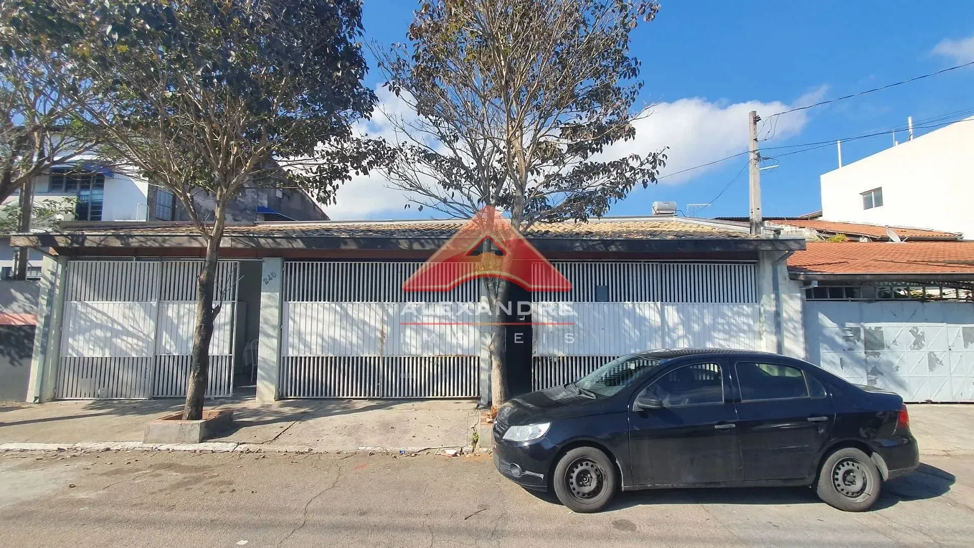 Casa, 3 quartos, 207 m² - Foto 1
