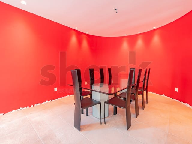 Casa com 640m² 4 quartos e 6 banheiros, à venda ou para alugar, no bairro Alphaville Residencial Um em Barueri