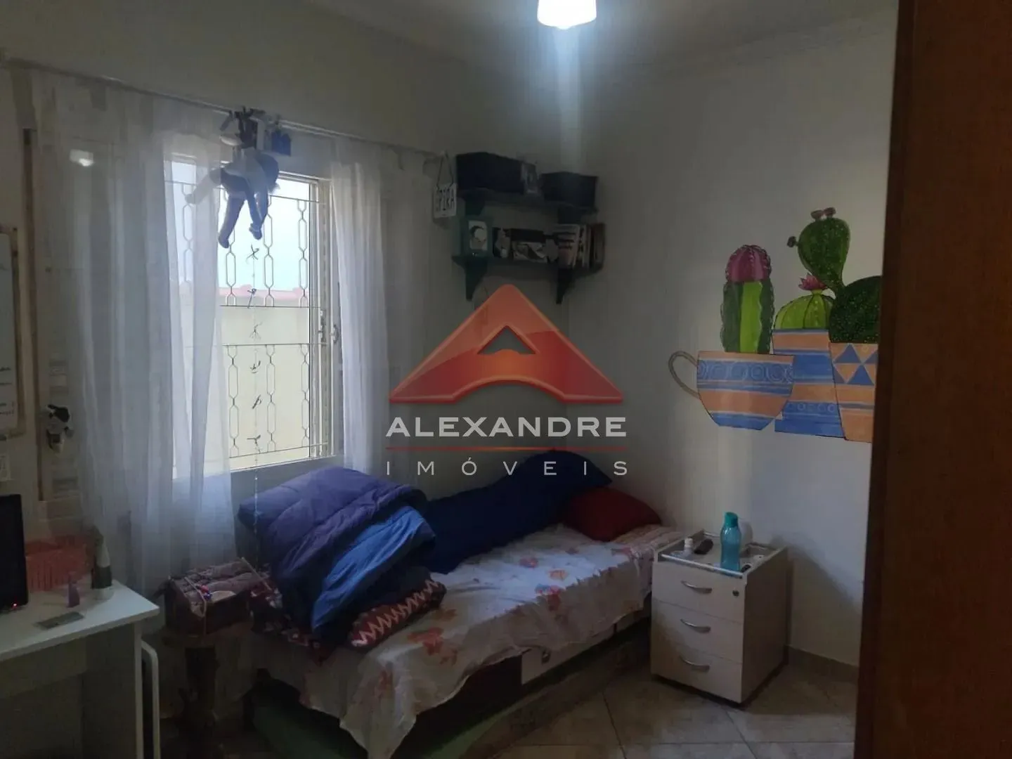 Casa, 4 quartos, 230 m² - Foto 2