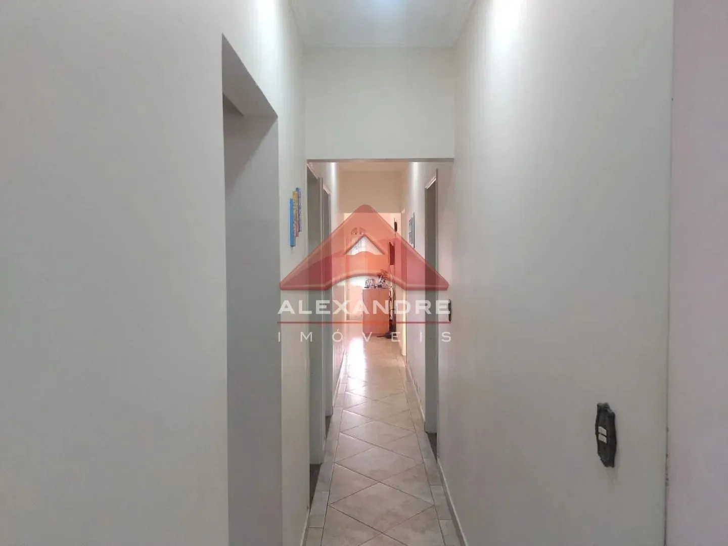 Casa, 4 quartos, 230 m² - Foto 4